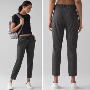 LULULEMON On The Fly Pant Size 28" 4 Heathered Black